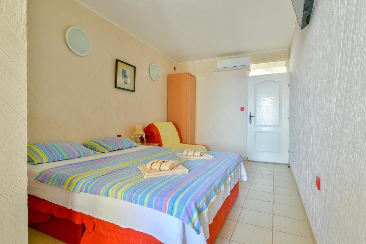 Pataki Studios Petrovac Exteriér fotografie