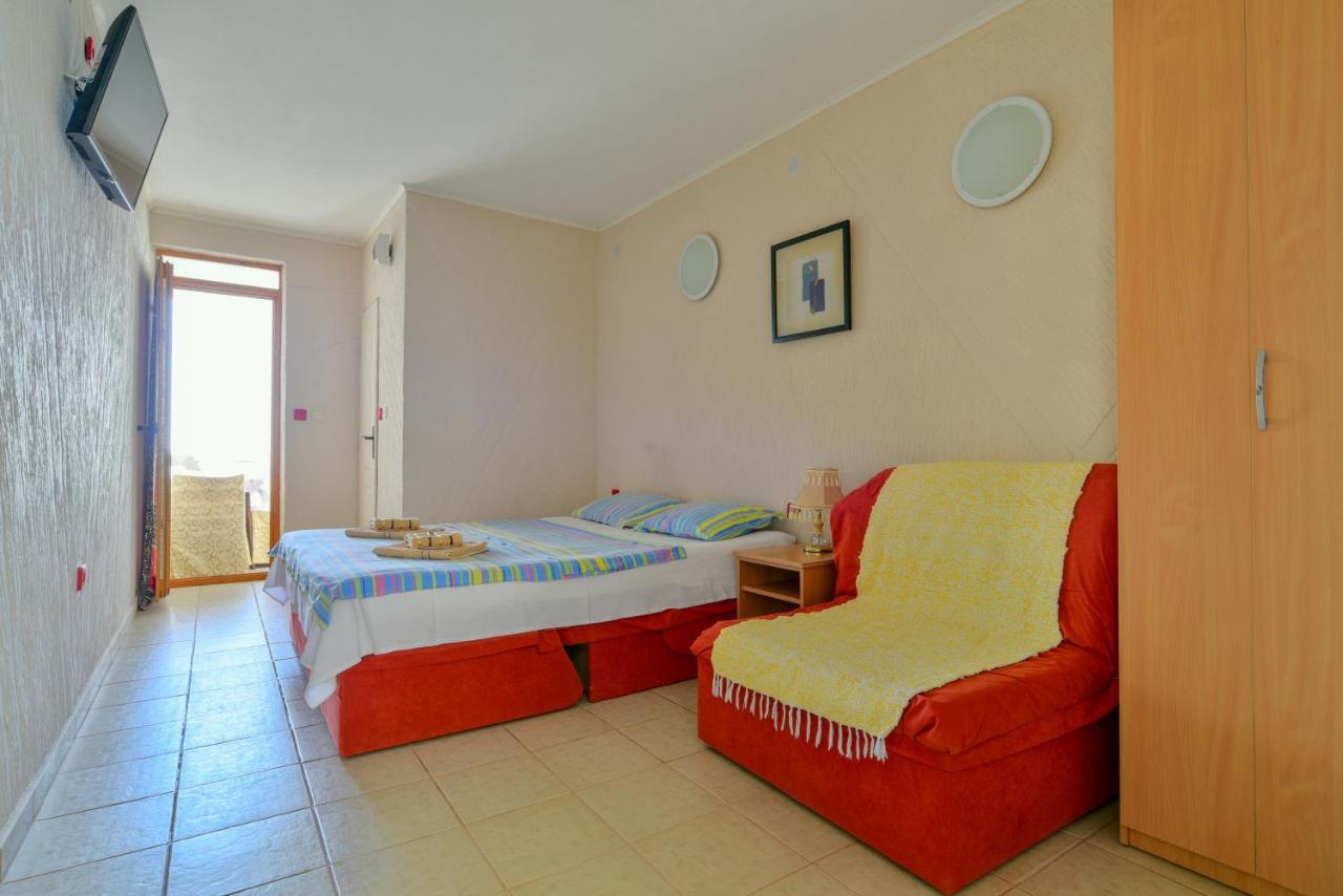 Pataki Studios Petrovac Exteriér fotografie